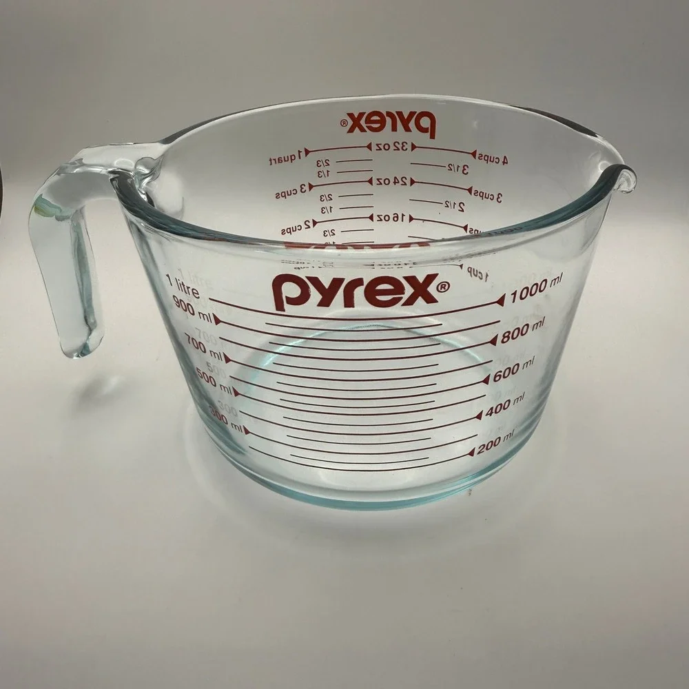Pyrex 1 Quart 4 Cup Glass Measuring Cup Red Lettering Made in USA 32 oz 1000 ml